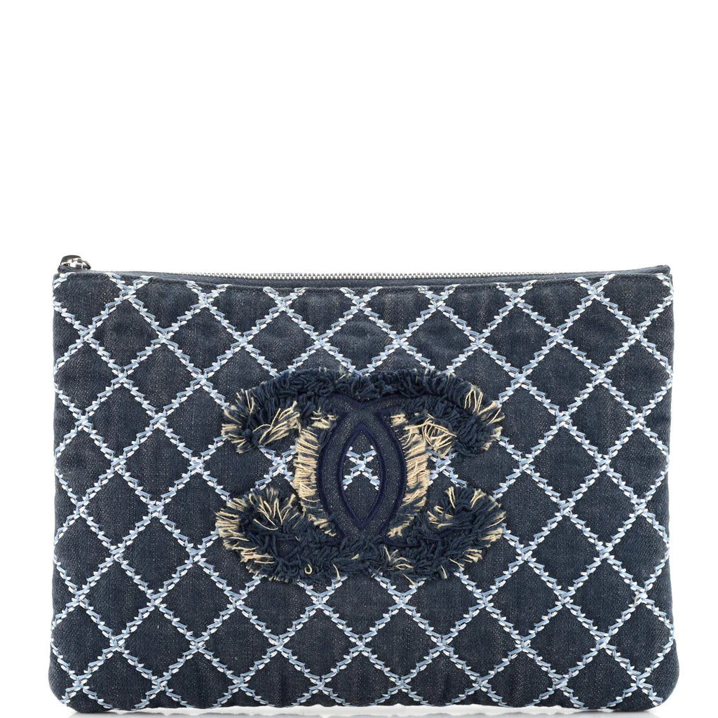 Chanel - O Case Clutch ***Pre-Owned***