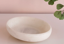 Load image into Gallery viewer, Beatriz Ball Resin Sorbet Large Oval Bowl-Coconut