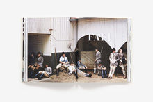 Load image into Gallery viewer, Slim Aarons: Style