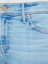 Load image into Gallery viewer, Mother Denim - The Insider Crop Step Fray
