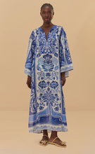 Load image into Gallery viewer, Farm Rio - Delicate Tapestry Cover up
