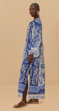 Load image into Gallery viewer, Farm Rio - Delicate Tapestry Cover up
