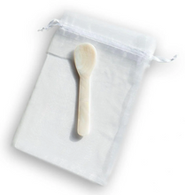 Load image into Gallery viewer, The Caviar Co.- Mother of Pearl Spoon
